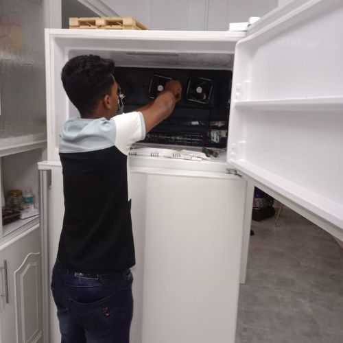 freezer repair in doha